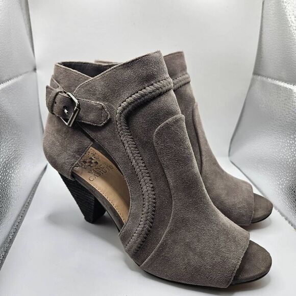 Vince Camuto gray suede; peep toe; zipper closure; wedge heel; great condition S - Picture 6 of 6